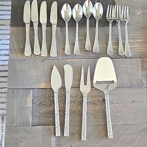 Hammered Stainless Steel Charcuterie 16pc Flatware Set